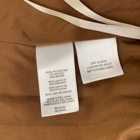 Anne Klein Tan Crocheted Sheath size 12 NWOT - Picture 5 of 5